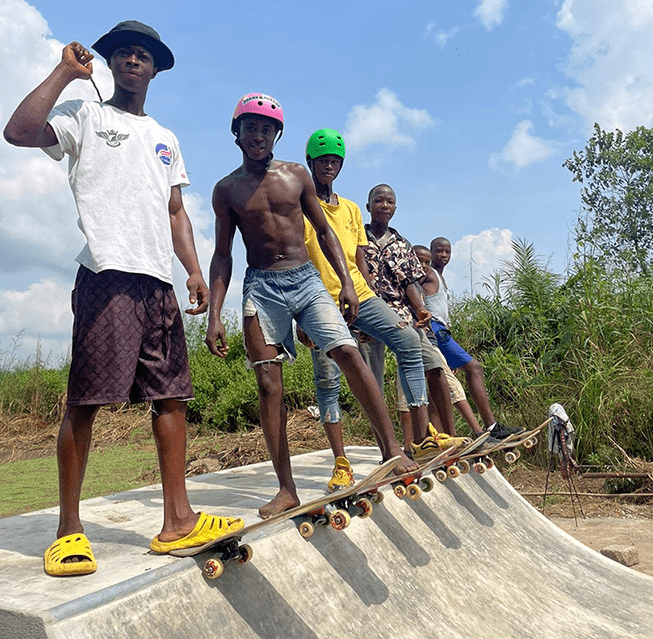 Skaters in Makomp, Sierra Leone about to drop in the bow